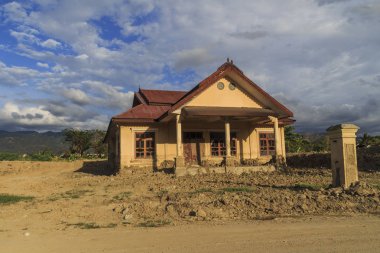 deprem ve الرسالة doğal afetler Petobo Köyü, Palu şehir, merkezi Sulawesi, Endonezya ciddi hasar