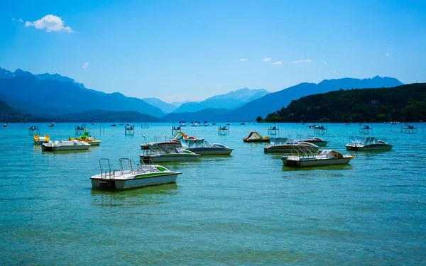 Lago Annecy Con Pedalo Región Francesa Rhone Alps Francia Durante — Foto de Stock