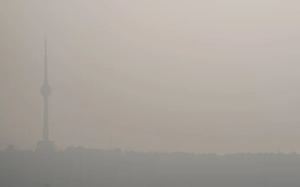 Sonnenaufgang Tag Des Umweltgipfels Wuhan Zentralchina Mit Sichtbarem Schmutzigen Dunst — Stockfoto