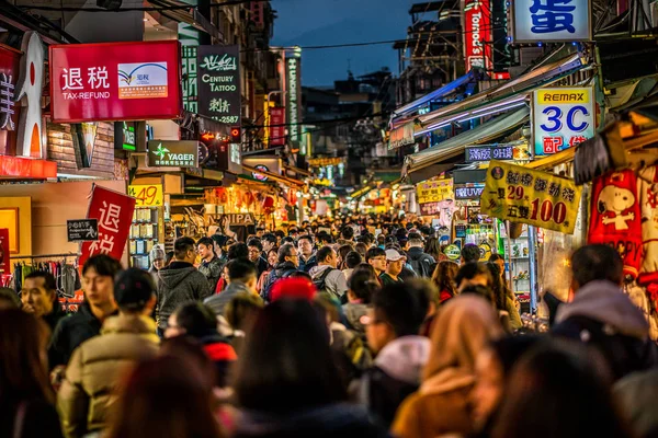 13 Şubat 2018, Taipei Tayvan: sokak görünümü, insan Shilin Gece Pazarı Taipei Tayvan