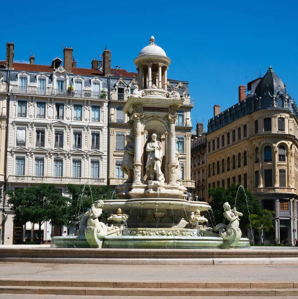 Beautiful Jacobin Square Fountain Lyon France Sunny Summer Day — Stock Photo, Image