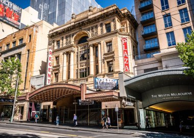 3 Ocak 2019, Melbourne Avustralya: Regent illüzyonistler Broadway tur Melbourne Avustralya üzerinden doğrudan için görünüm ve geçerli oyun reklam bina tiyatro