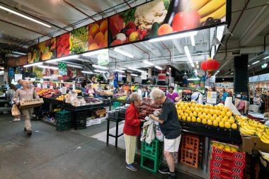 5 Ocak 2019, Melbourne Avustralya: meyve durak ve Güney Avustralya Melbourne pazarda içinde insanlar