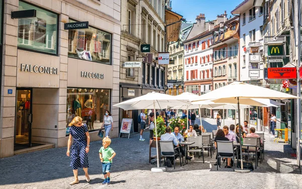 Lausanne Schweiz Juni 2020 Rue Bourg Eine Fußgängerzone Der Altstadt — Stockfoto