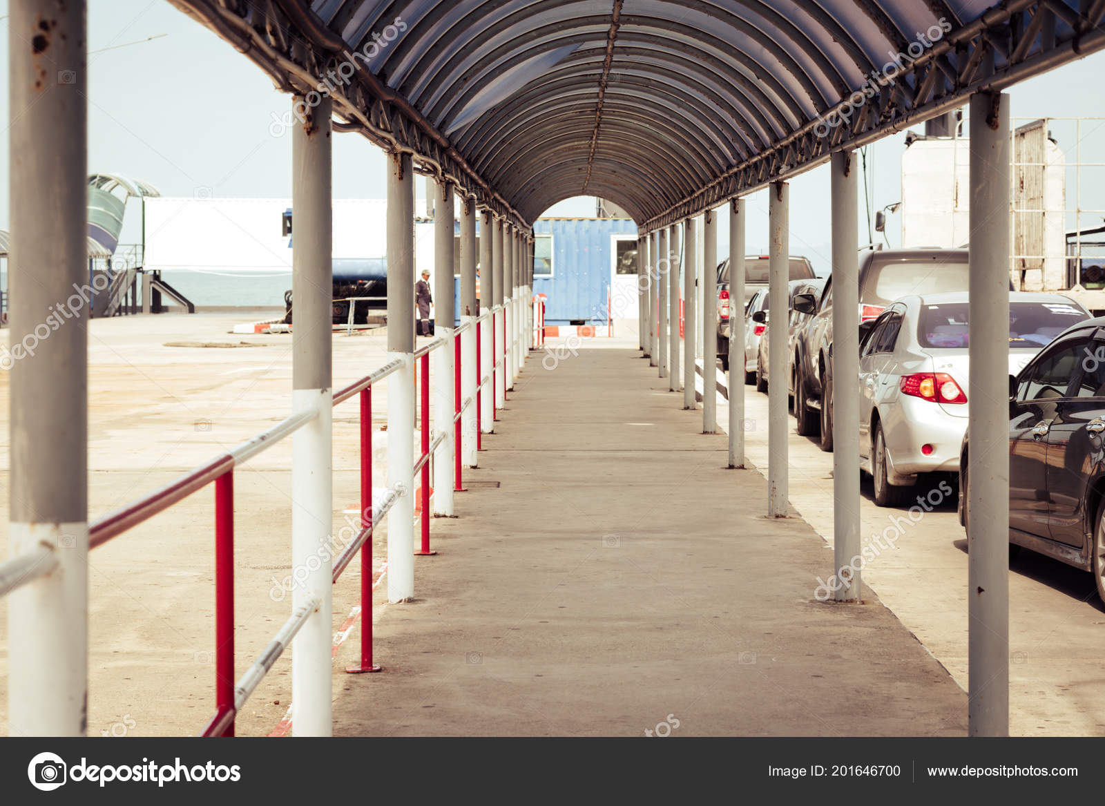 walking on cars docks