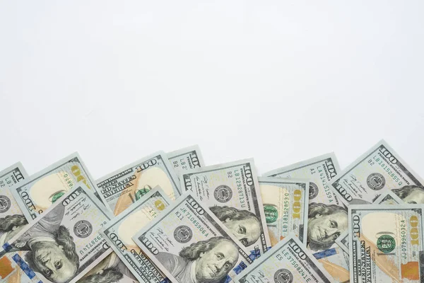 Montón Cien Dólares Estadounidenses Facturas Dinero Aislado Sobre Fondo Blanco — Foto de Stock