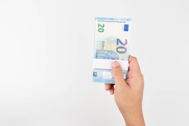Finans, bankacılık ve iş için beyaz arka plan üzerinde izole 20 euro faturaları yığını. 20 euro para banknot yığını.