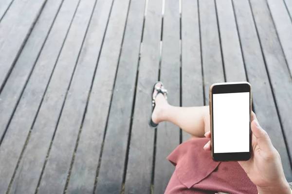 Imagem Mockup Mão Mulher Segurando Smartphone Preto Com Tela Desktop — Fotografia de Stock