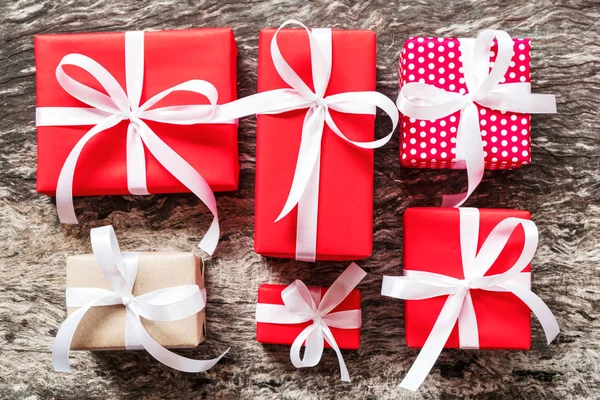 Set Scatole Regalo Rosse Con Fiocco Nastro Bianco Scatola Regalo — Foto Stock