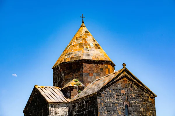 Sevanavank Manastırı Sevan Gölü Nün Kuzeybatı Kıyısında Yer Almaktadır — Stok fotoğraf