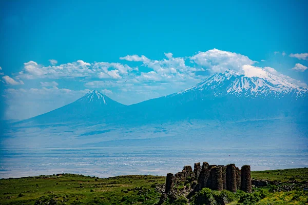 Berg Ararat Und Schloss Amberd — Stockfoto