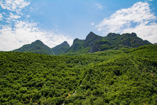 Красива Природа Фантастичними Горами — стокове фото