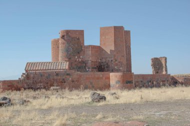 Ermenistan 'da Ortaçağ Kalesi