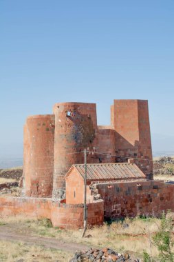 Ermenistan 'da Ortaçağ Kalesi