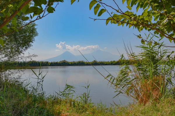 Ararat Dağı ile güzel manzara