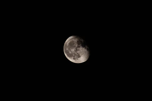 Schitterende Maan Aan Nachtelijke Hemel — Stockfoto