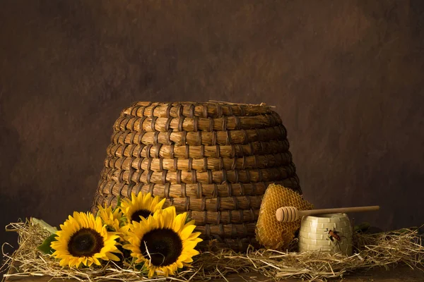 Vintage Old Beehive Basket Still Life Can Used Baby Composites — Stock Photo, Image