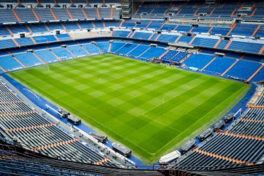 Madrid, Mayıs 2012: Boş Santiago Bernabeu futbol stadyumu Real Madrid