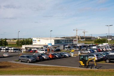 Reykjavik, İzlanda, Temmuz 2019: BSI otobüs terminali, Reykjavik Gezileri ve uçuş otobüsü otoparkı