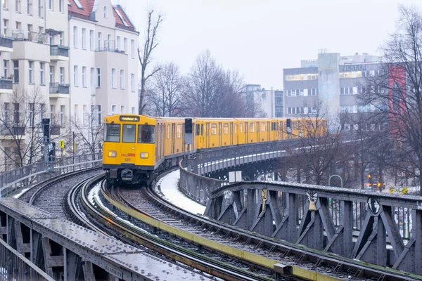 Berlim Alemanha Fevereiro 2013 Berlim Bahn Metrô Fazendo Seu Caminho — Fotografia de Stock