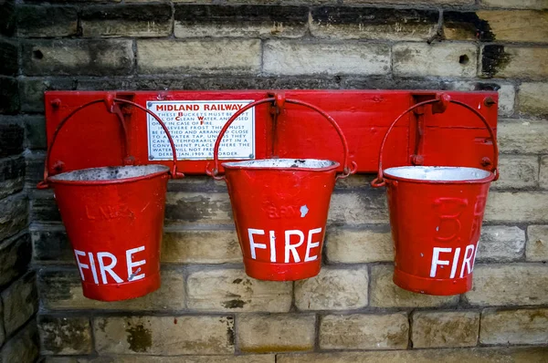 Red Fire Hinkar Train Station — Stockfoto