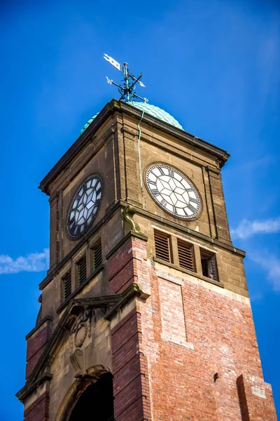 Torre Dell Orologio Scatola Metallo — Foto Stock