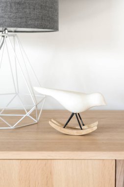 ev dekor, beyaz sallanan kuş