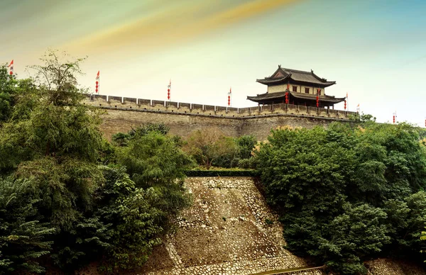 Antigas Muralhas Cidade China Paisagem Anoitecer — Fotografia de Stock