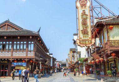 Nanjing, Çin - 11 Haziran 2018: Ticari yayalara Konfüçyüs Tapınağı, Nanjing, Jiangsu Province, Çin.