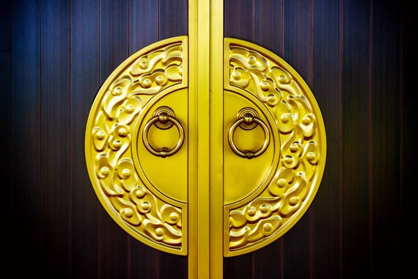 Chiński Tradycyjny Styl Drzwi Metalowe Drzwi Kołatka — Zdjęcie stockowe