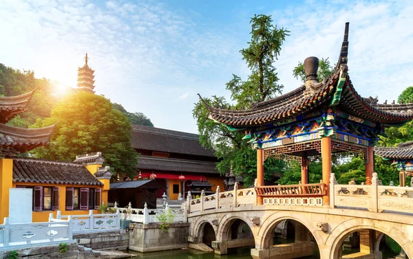 Chinese Traditional Classical Architecture Lake — Stock Photo, Image