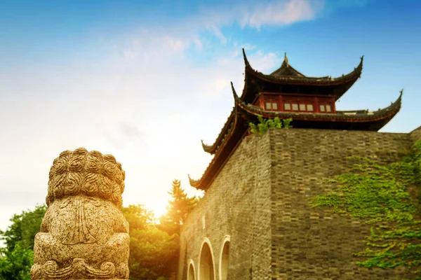 Antigas Muralhas Cidade China Paisagem Anoitecer — Fotografia de Stock