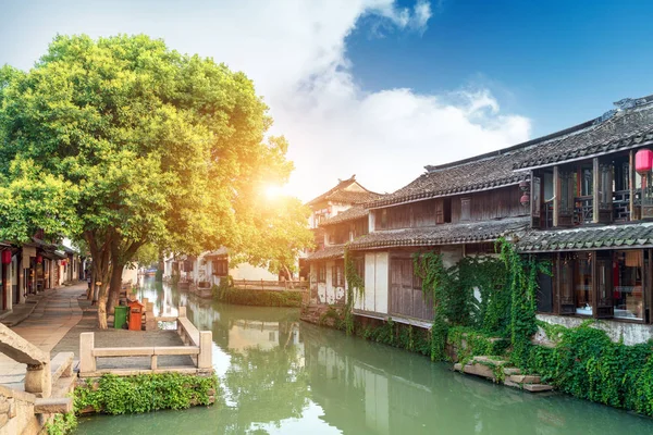 中国是苏州地区著名的水上城市 长江以南有许多古老的城镇 — 图库照片