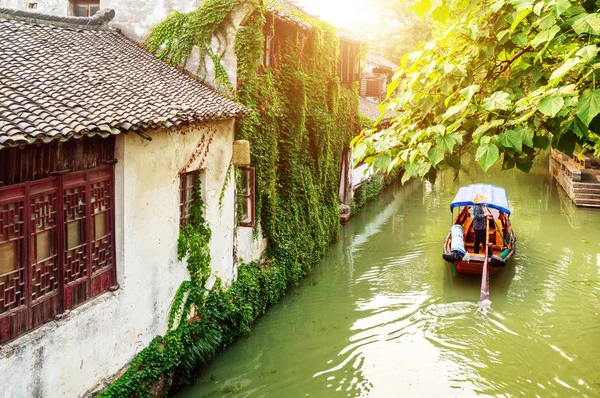 中国是苏州地区著名的水上城市 长江以南有许多古老的城镇 — 图库照片