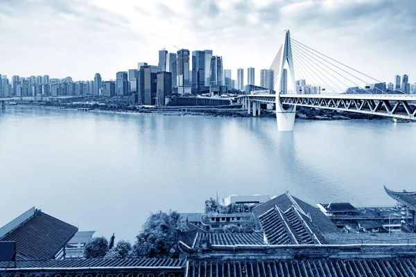 Landschaft Der Innenstadt Der Nähe Des Wassers Von Chongqing Blauen — Stockfoto