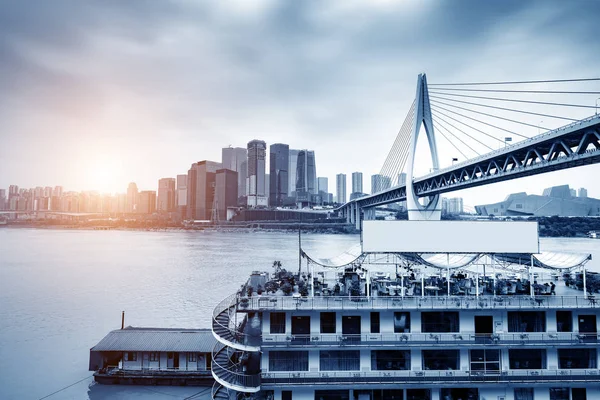 Andscape Del Centro Vicino All Acqua Chongqing Nel Cielo Blu — Foto Stock