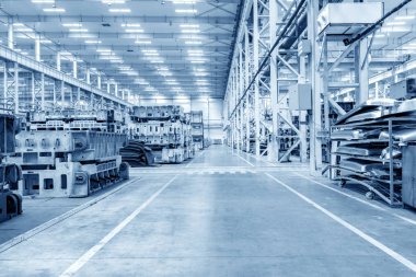 Otomobil fabrikası deposu