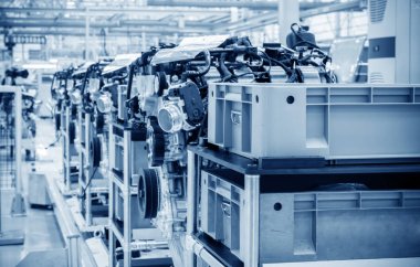 otomobil üretim hattı