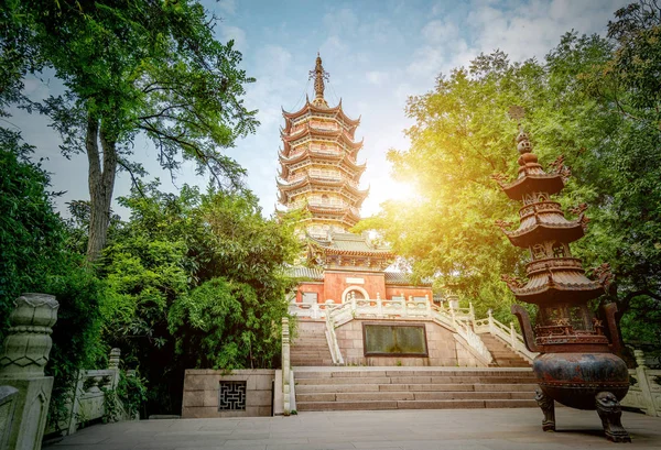 Tempio e pagoda — Foto Stock