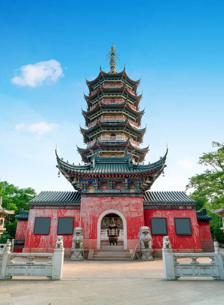 寺と仏塔 ストック画像