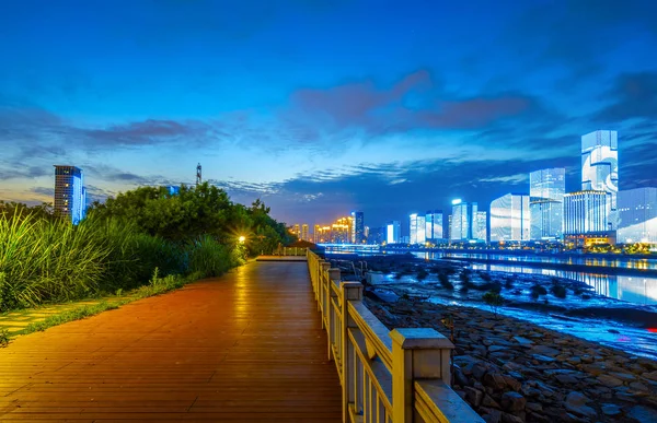 Фучжоу Сіті, Китай, нічний погляд Ліцензійні Стокові Зображення