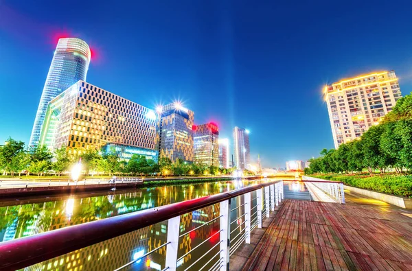 Ninbo city, china, nachtansicht — Stockfoto