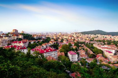 Qingdao, Çin'deki Alman tarzı tarihi binalar.
