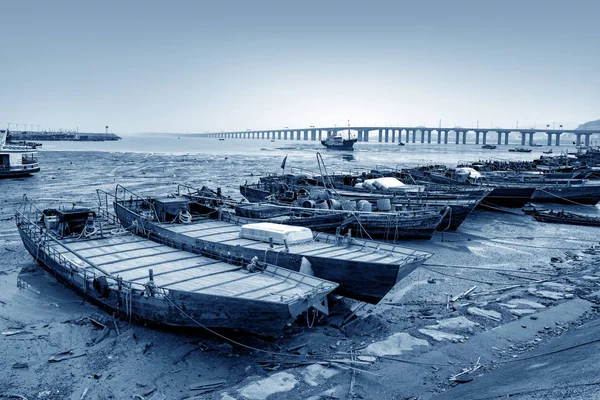 Ponte do outro lado do mar — Fotografia de Stock