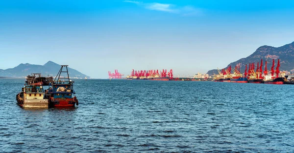 Vista aérea de un muelle de carga —  Fotos de Stock