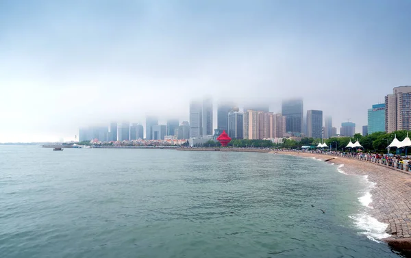 Qingdao Čína Června 2019 Socha May Wind Květnovém Náměstí Centrální — Stock fotografie