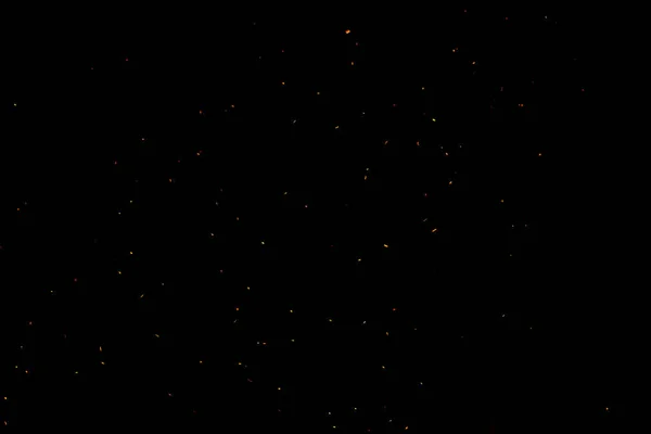 şenlik ateşi kıvılcım gece, sığ odak karanlık gökyüzünde