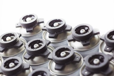 Silindir derleme inşaat köpük yakın çekim. Bulanık ön ve arka arka plan