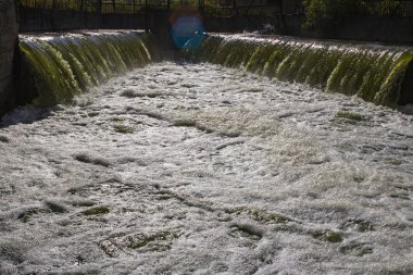 Atık su güç bitki kirletici maddeler doğal nehir girme