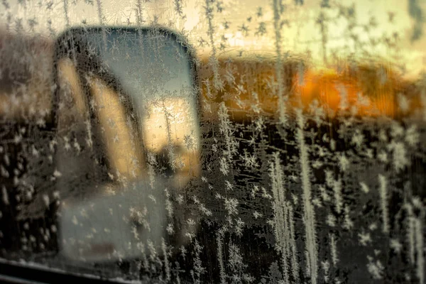 Dentro Carro Congelado Vista Vidro Janela Coberta Com Gelo Início — Fotografia de Stock
